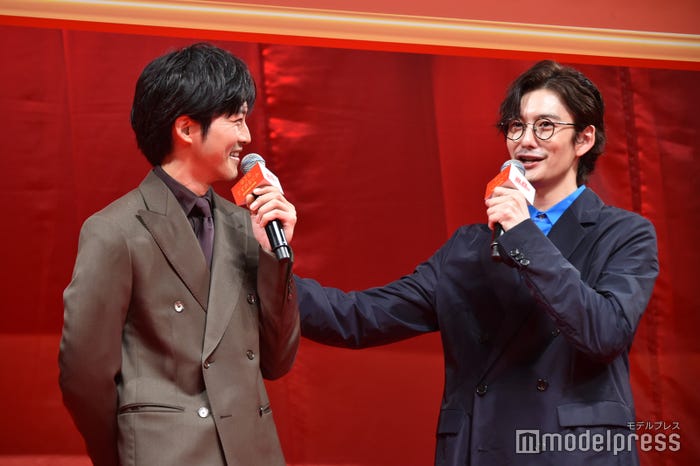 松坂桃李、岡田将生(C)モデルプレス