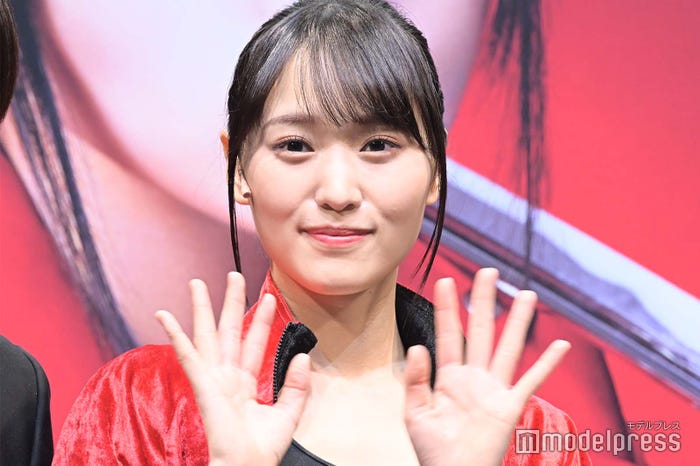 菅井友香(C)モデルプレス