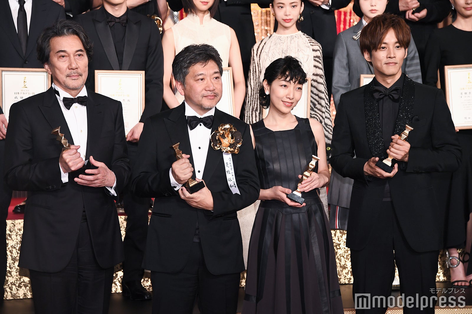 役所広司、是枝裕和監督、安藤サクラ、松坂桃李「第42回日本アカデミー賞」授賞式より（C）モデルプレス