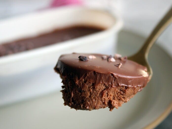 なめらかな口どけと、鼻に抜けるチョコレートの香りが本格的！