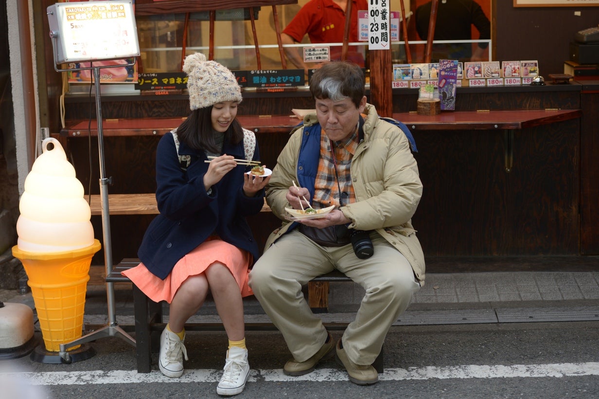 E-girls石井杏奈“父”との2ショット解禁 「さよなら」を覚悟する旅へ