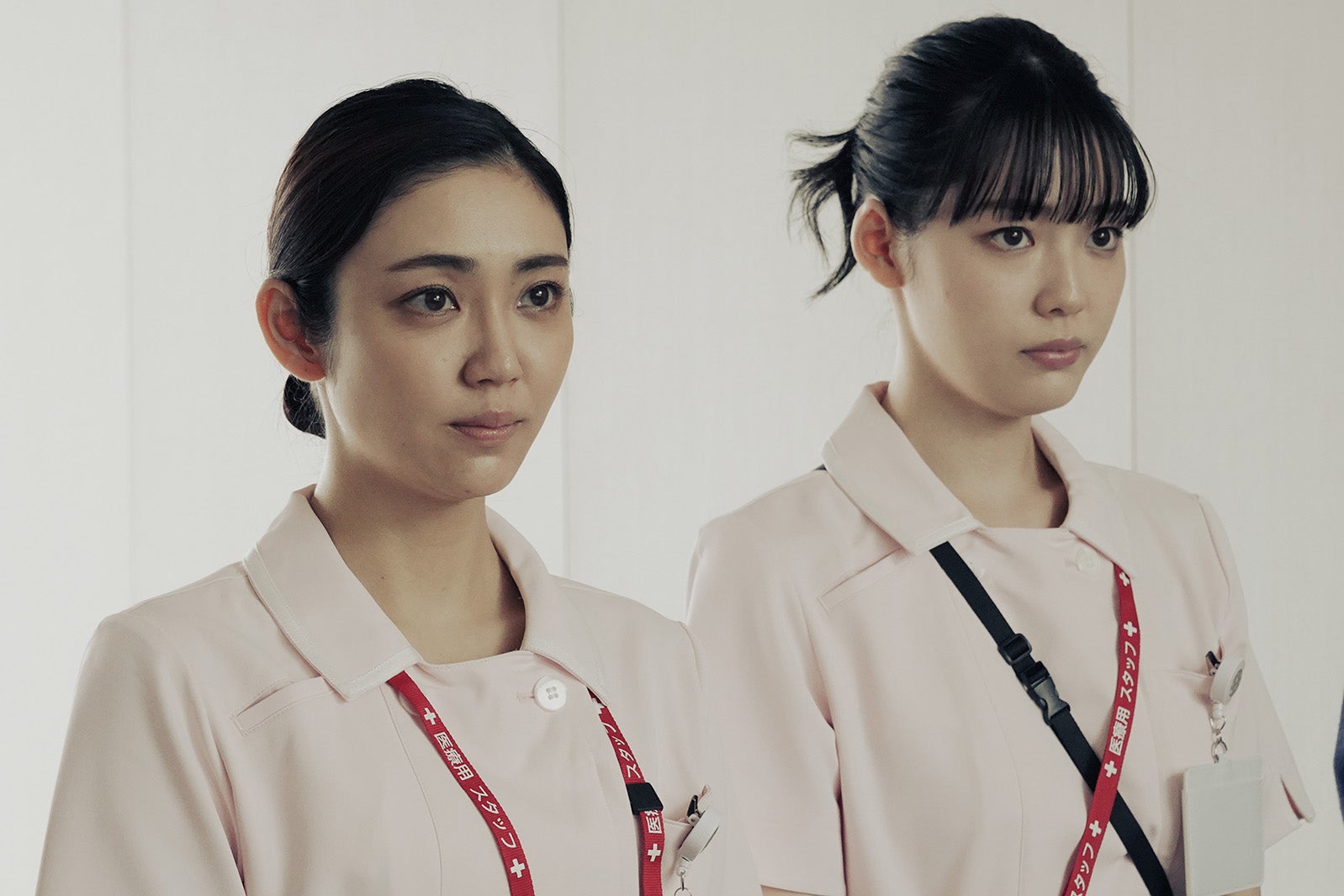 山谷花純、中村里帆「アンメット ある脳外科医の日記」第3話より（C）カンテレ