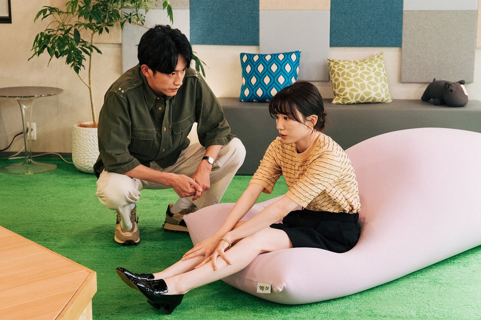 杉野遥亮、永野芽郁／「ユニコーンに乗って」第1話より（C）TBS／撮影：加藤春日