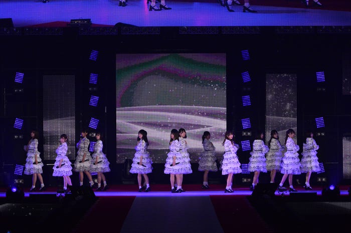 日向坂46(C)Rakuten GirlsAward 2019 AUTUMN/WINTER