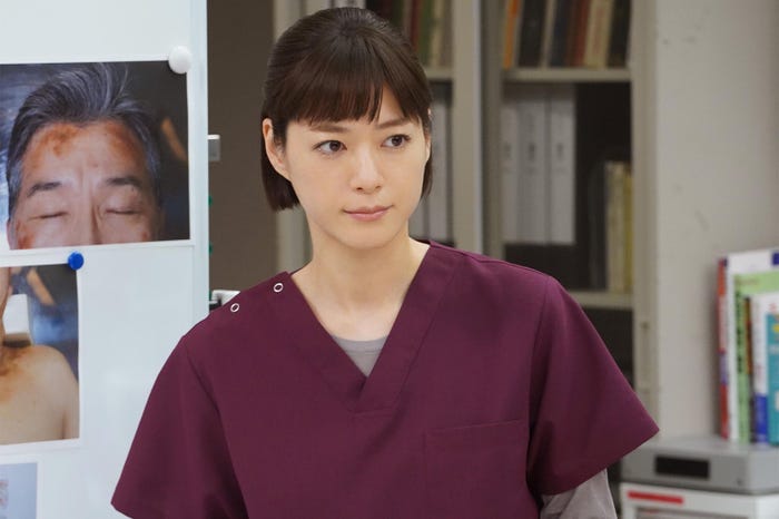 上野樹里「監察医 朝顔」第15話より(C)フジテレビ