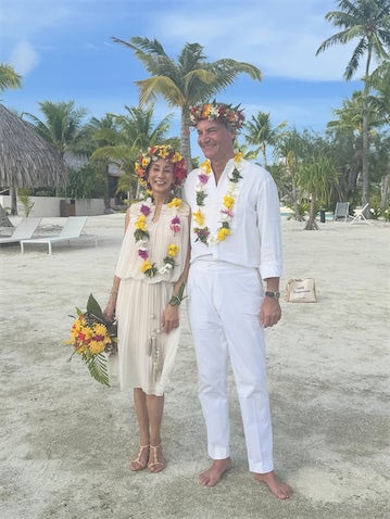 中村江里子アナ、実業家夫と"結婚25周年" のタヒチ旅行へ「お美しい」「まるで映画」