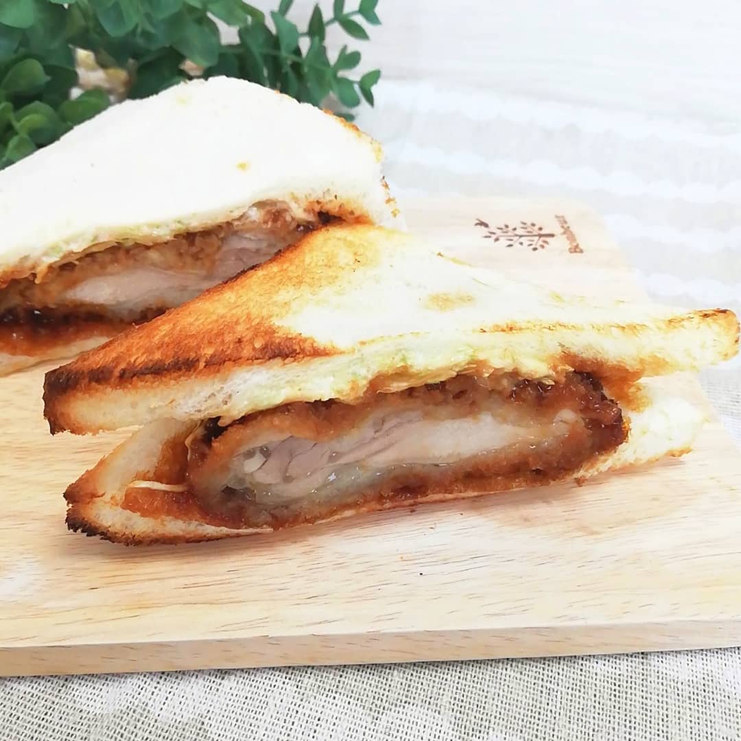 ファミマ「チキンカツサンド」