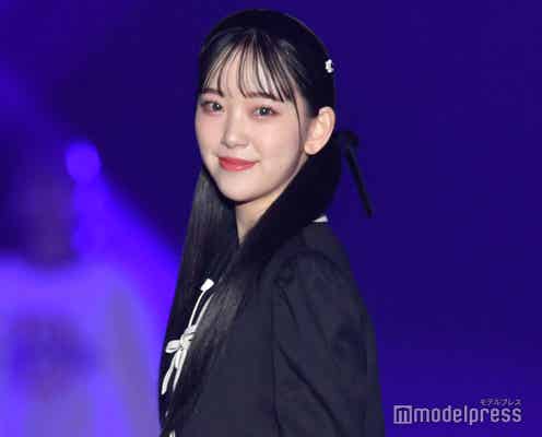 堀未央奈、ニーハイソックスで美脚際立つ ツインテールで可愛さ全開<TGC 和歌山 2023>