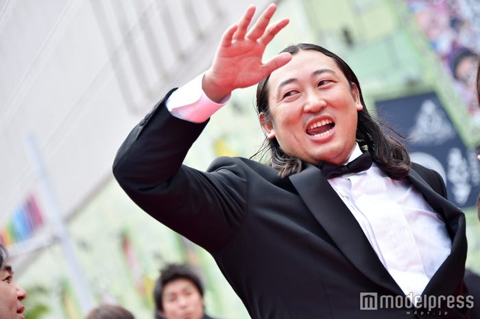 秋山竜次 (C)モデルプレス