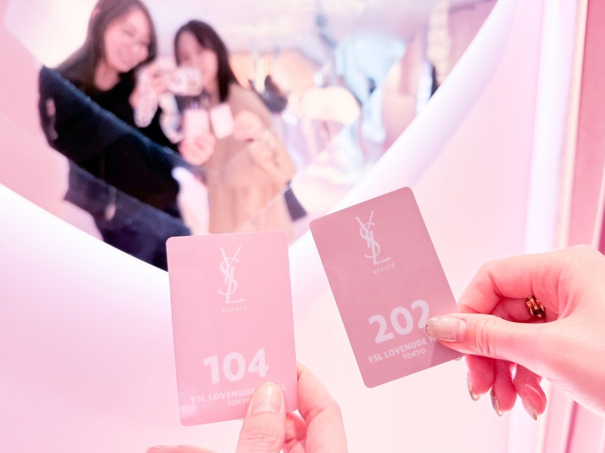 カワイイが止まらない！ イヴ・サンローランの“秘密のホテル”ポップアップイベントに潜入