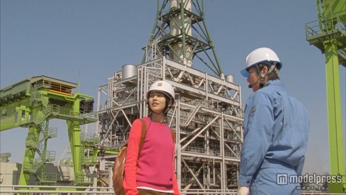 能年玲奈出演の新CM「ENEOS見学にようこそ 電気事業」篇のワンカット