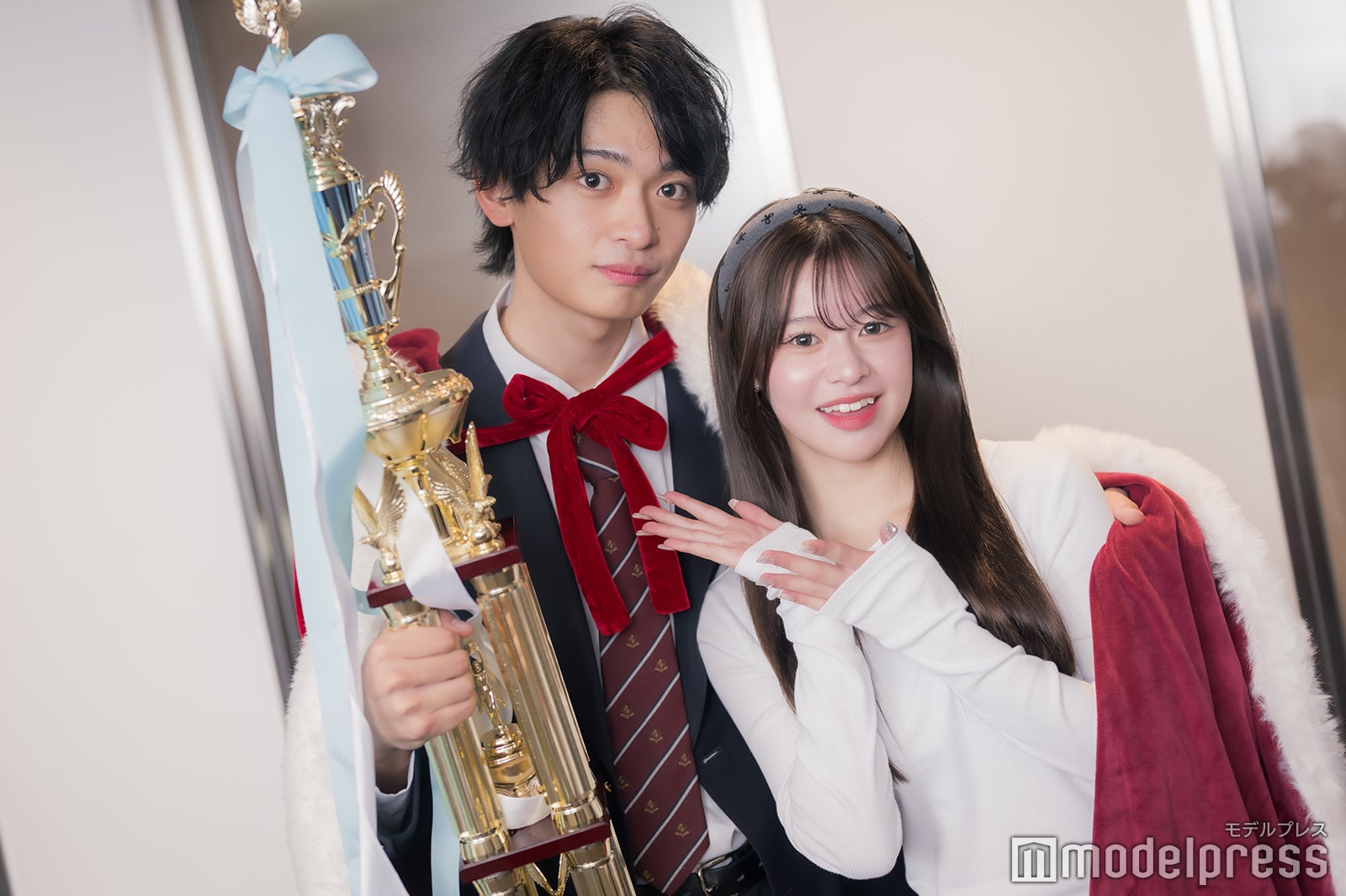 黒木聖那＆米澤りあ（C）モデルプレス