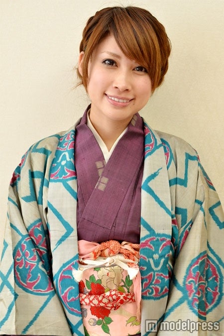 美人農業タレント、詐欺を乗り越え女優業に奮闘　舞台「かたつむり」まもなく公開