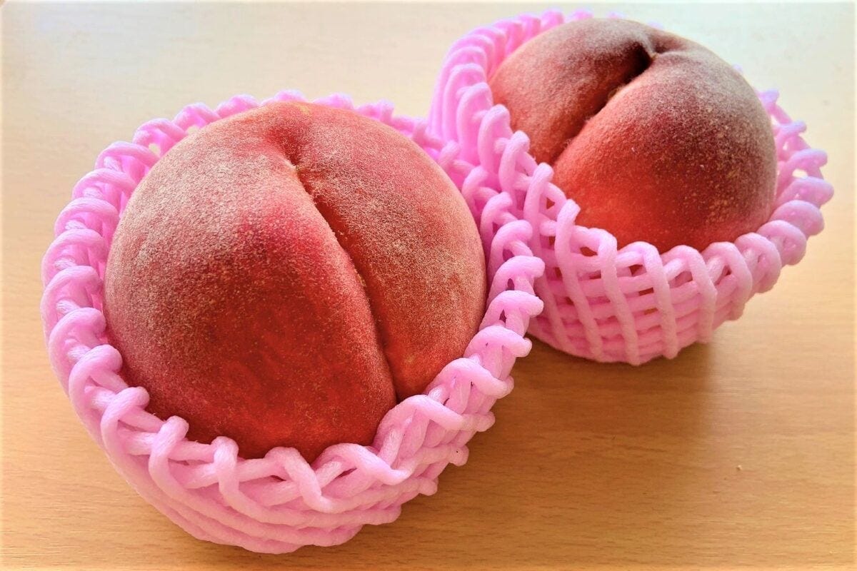 桃のルービックキューブ切り