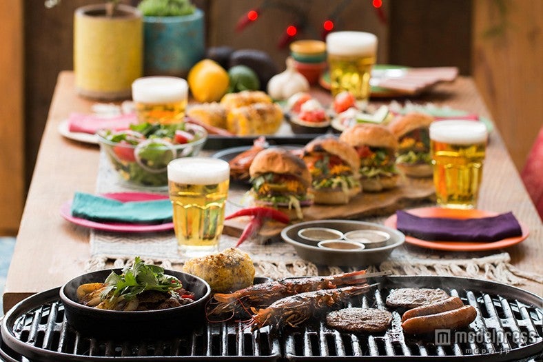 「THE ROOFTOP～BBQ BEER GARDEN～(ザ ルーフトップ～バーベキュービアガーデン～)」／写真提供：J．S．BURGERS CAFE