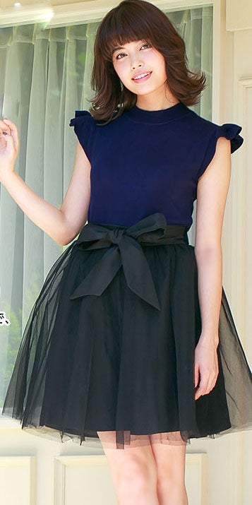 コンパクトフリルノースリーブニットプルオーバートップス「神戸レタス」1990円（税込）／画像提供：神戸レタス