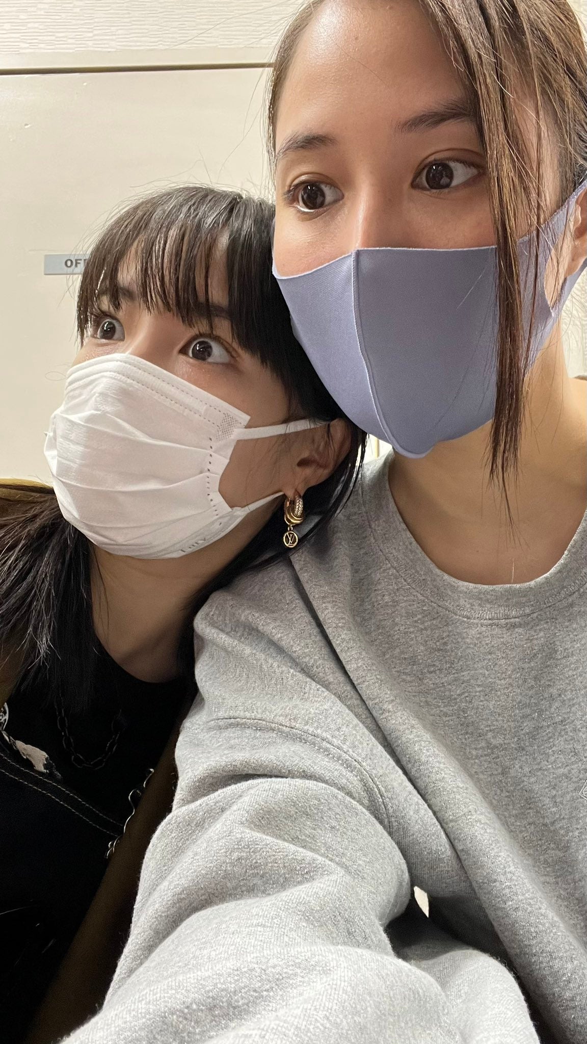 広瀬アリス＆すず、仲良し姉妹ショット公開 ラーメン屋での“会話”に反響「ほっこり」「尊い」