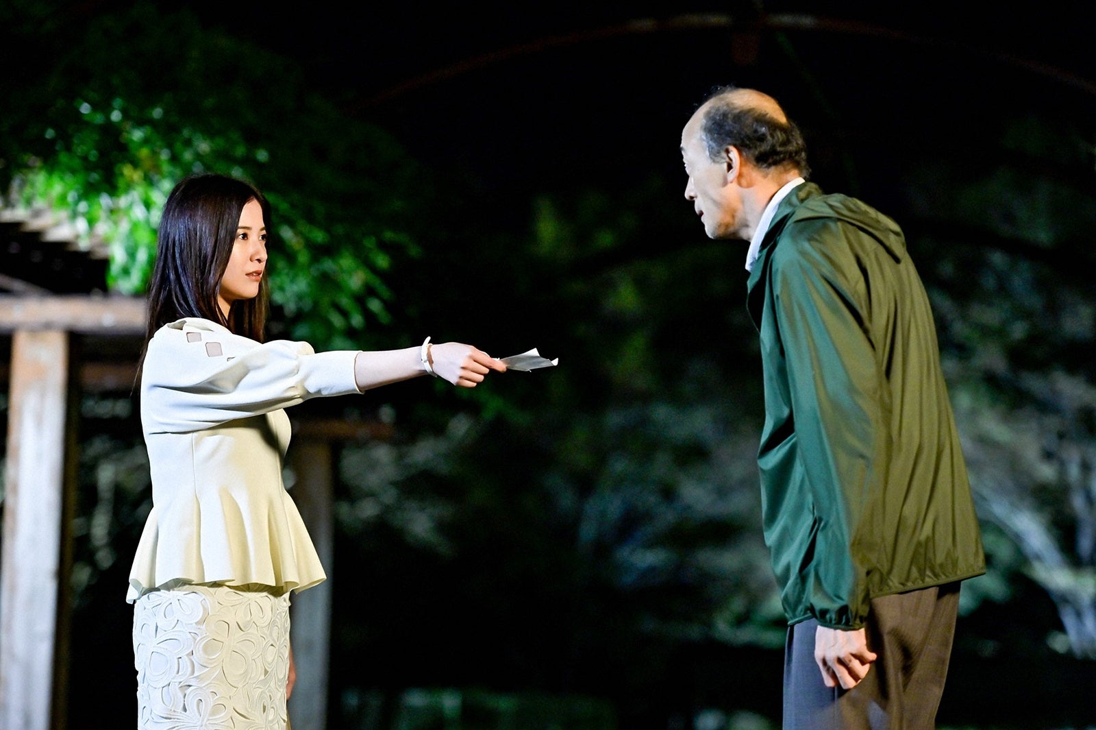 吉高由里子、酒向芳／「最愛」第6話より（C）TBS