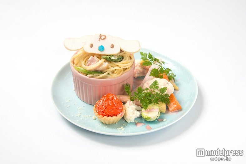 「みるくのお手伝いクリームパスタ」（1080円）