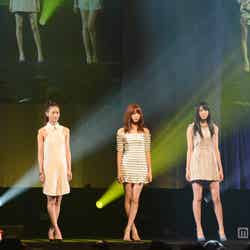 「ViVi」八木アリサ、「Seventeen」三吉彩花らミニ衣装で“美脚競演”　「アミューズ」期待のモデルが集結