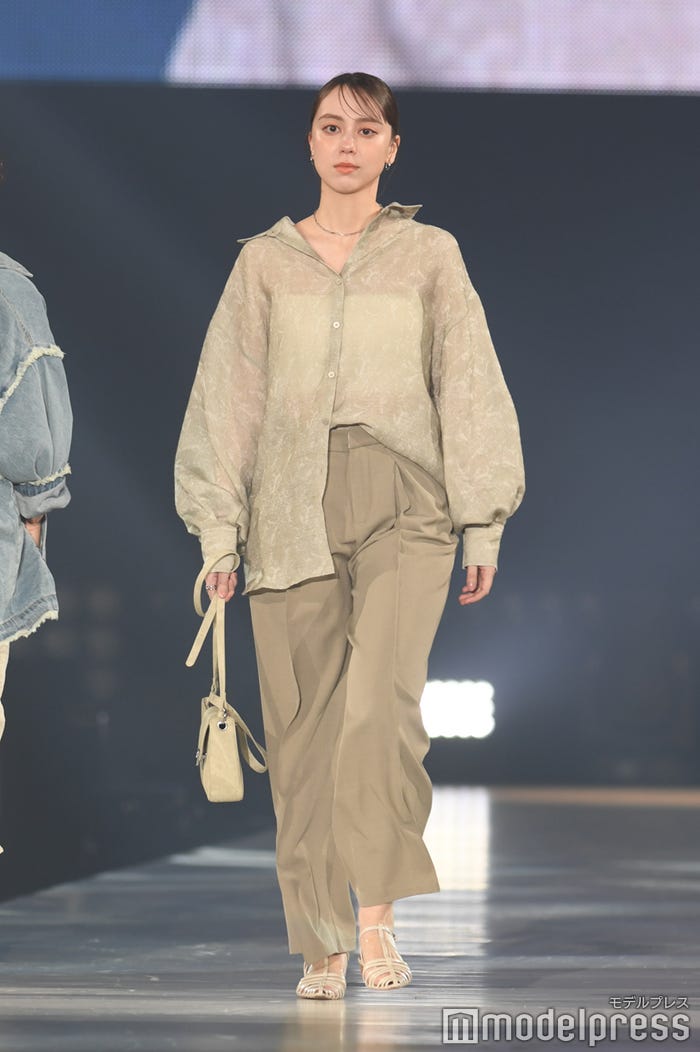 土屋まりアナ(C)モデルプレス