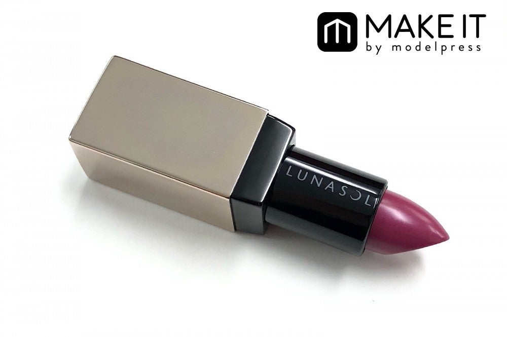 LUNASOL／シームレスマットリップス／EX01／3,800円（税抜）／カネボウ化粧品 (C)メイクイット