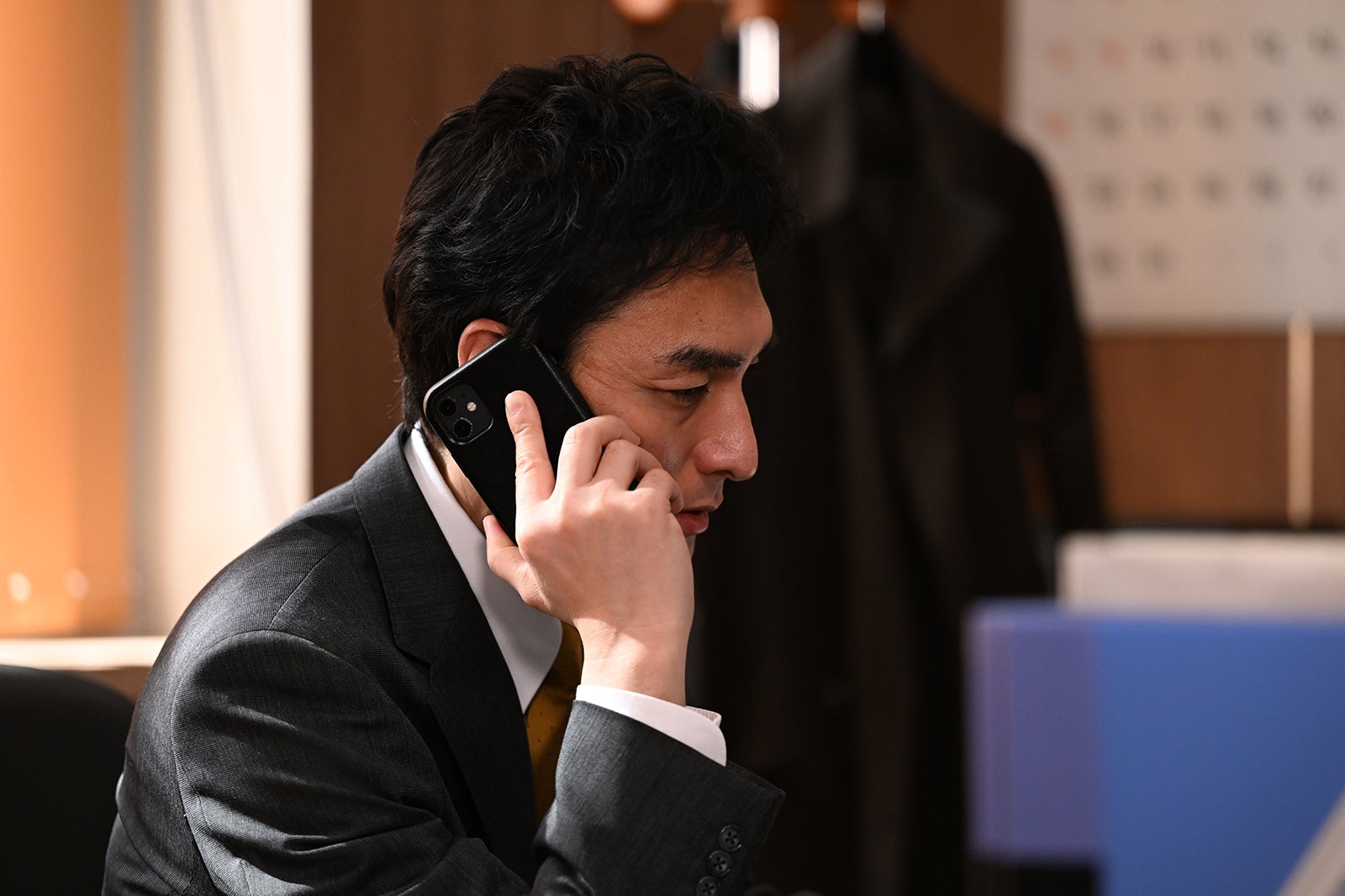 草なぎ剛 「罠の戦争」第7話より（C）カンテレ