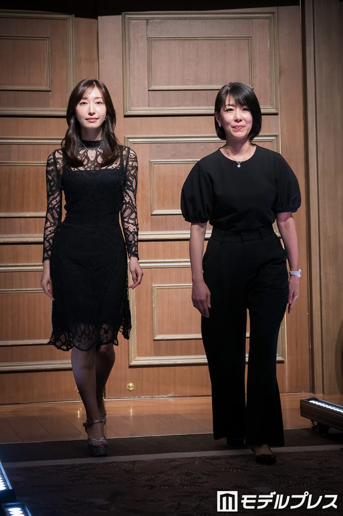 小林杏奈プロデューサー、寺田御子氏(C)モデルプレス