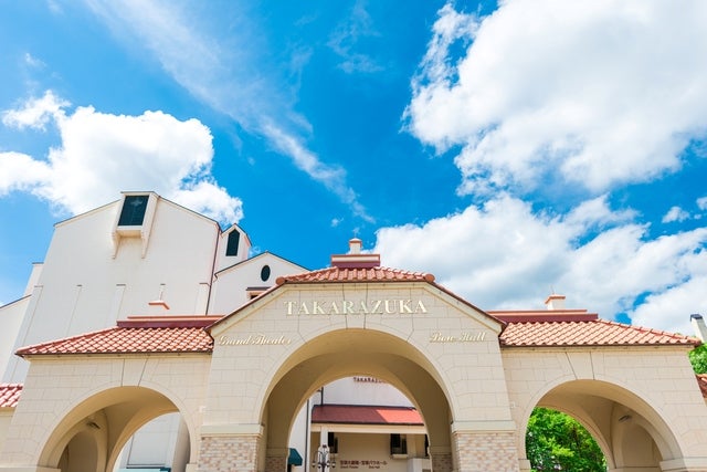 【兵庫】子育てファミリー必見♡ 18歳未満の子どもと保護者限定！ 宝塚大劇場花組の特別鑑賞会