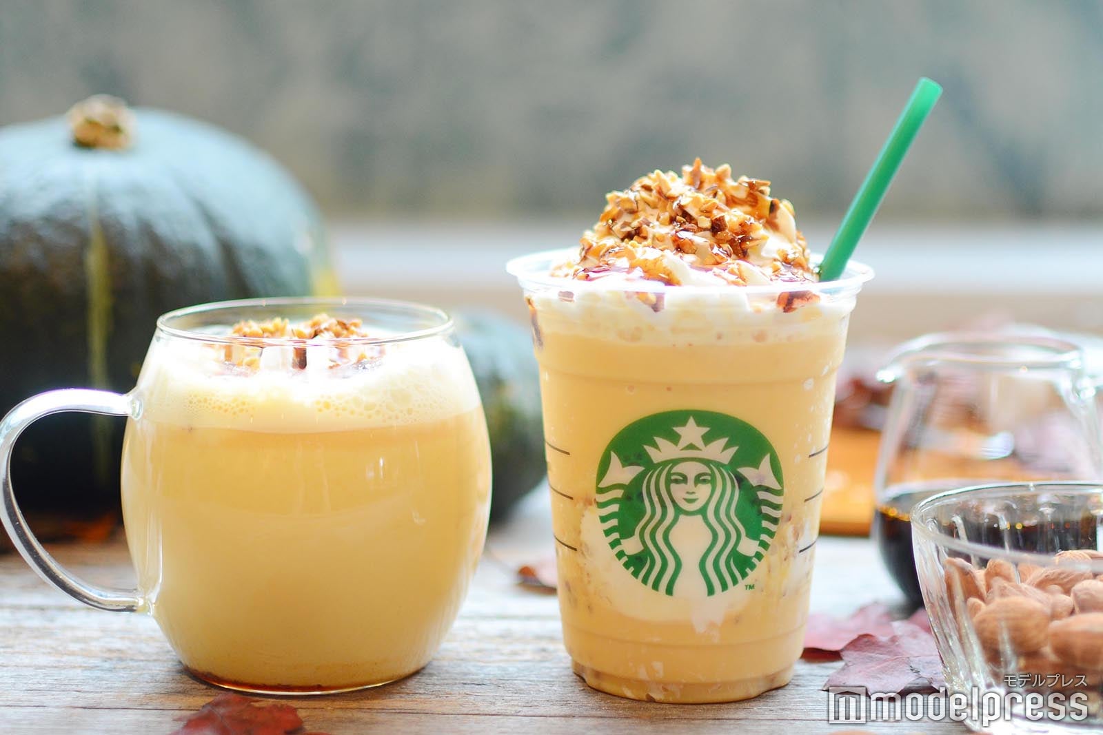 スタバ、パンプキンの新ドリンクは甘くクリーミー　無料カスタマイズで味わいが変化＜試飲レポ＞