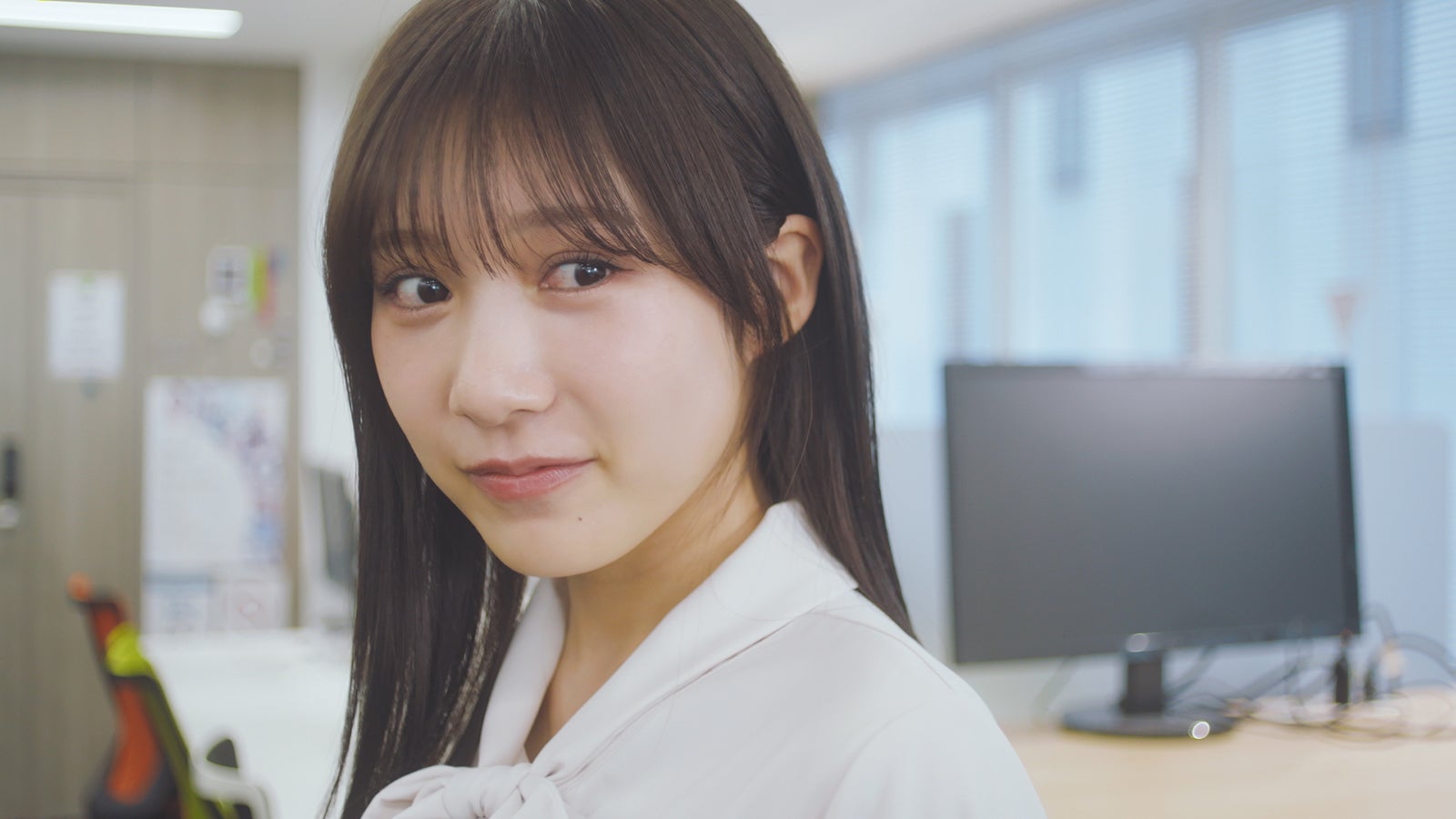 横野すみれ「犬飼さんは隠れ溺愛上司」（C）「犬飼さんは隠れ溺愛上司」製作委員会