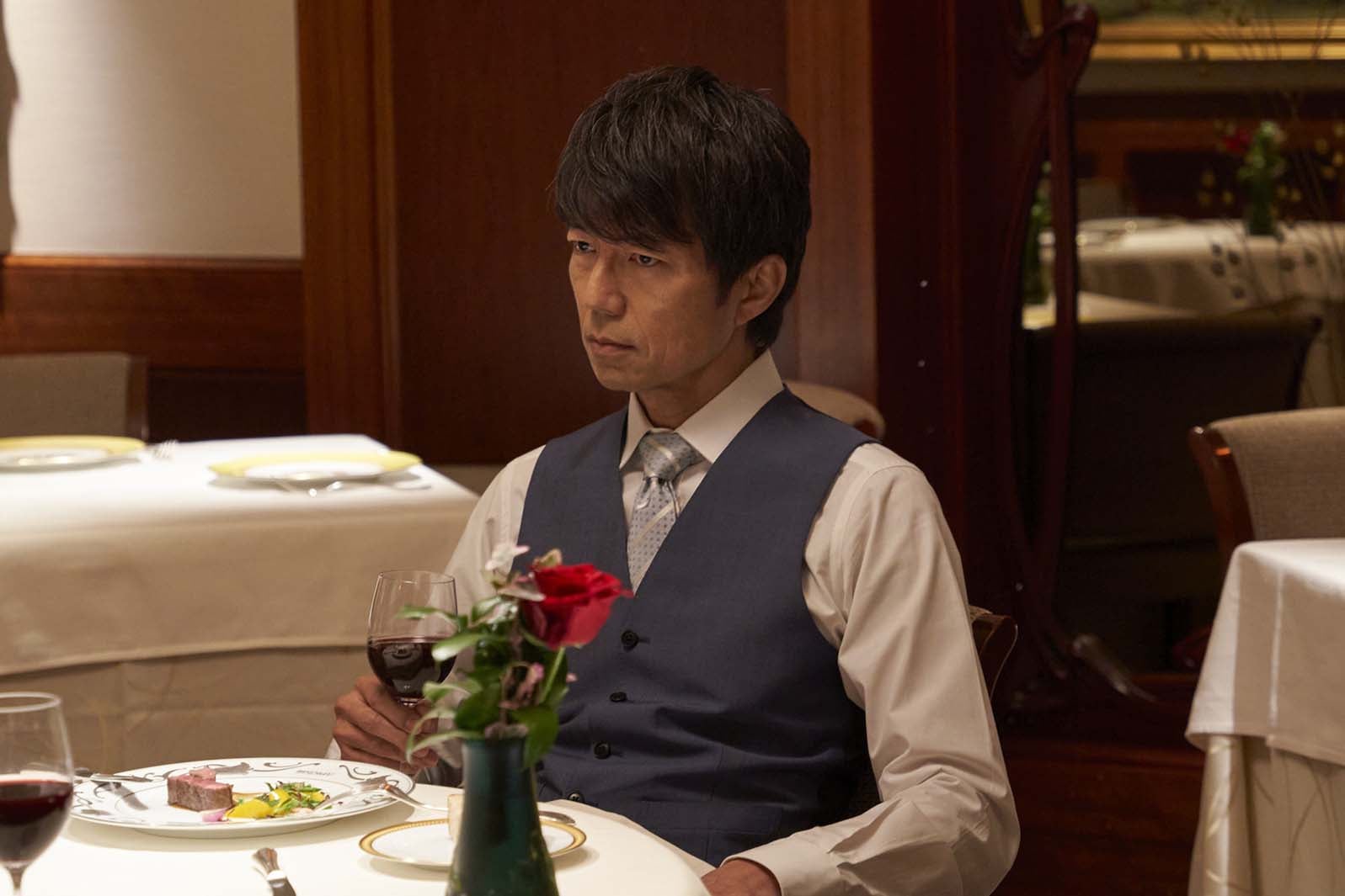 仲村トオル「合理的にあり得ない～探偵・上水流涼子の解明～」第8話より（C）カンテレ