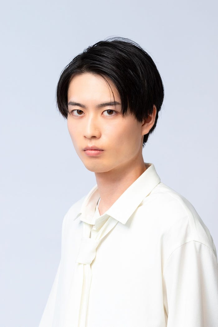 タキシードNo.3伊藤健人