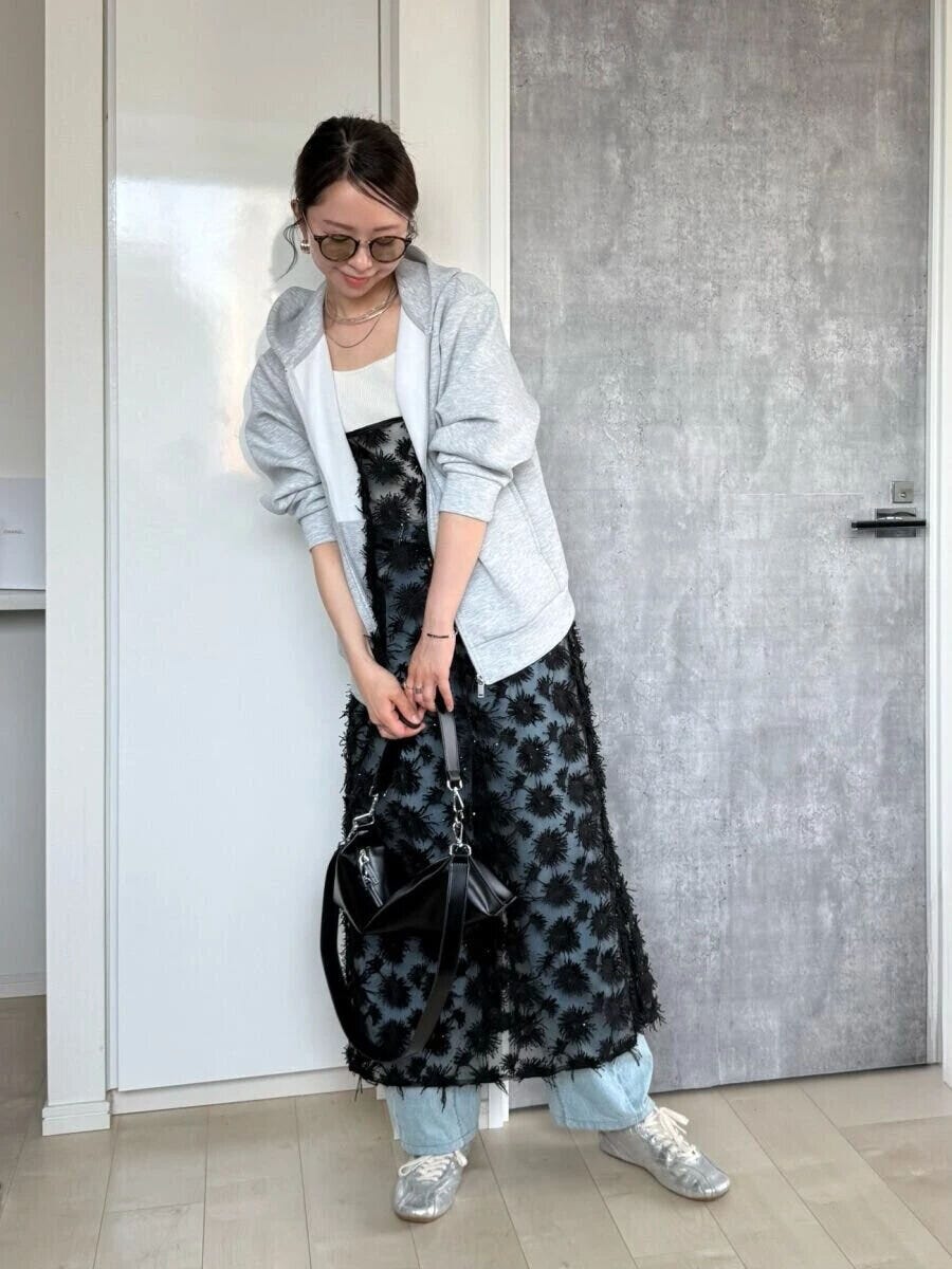 2026gu春アウター大人女性おすすめパフスウェットフルジップパーカお手本コーデ