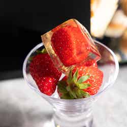 苺とシャンパンゼリーのクリスタル/提供画像