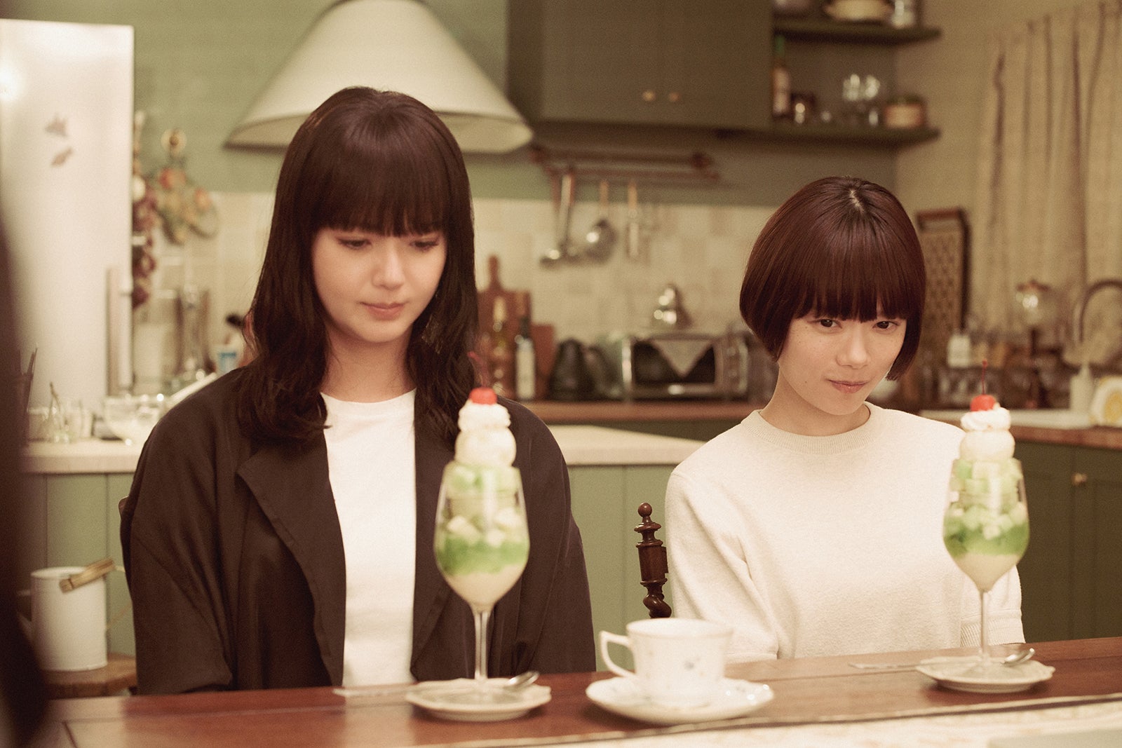 多部未華子、杉咲花「クロエマ」第3話（C）海野つなみ／講談社（C）2026 WOWOW
