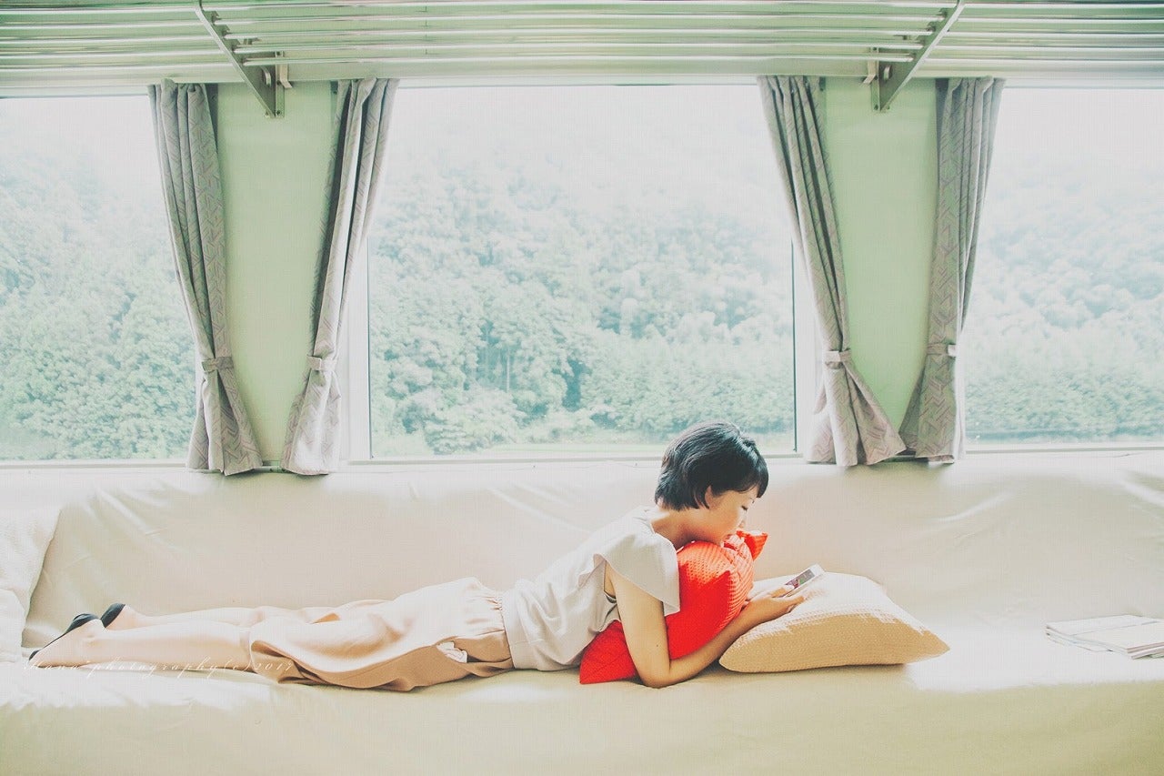 汽車がカフェに？「女子旅列車」が運行へ 車両でスイーツを味わう癒やしの鉄道旅