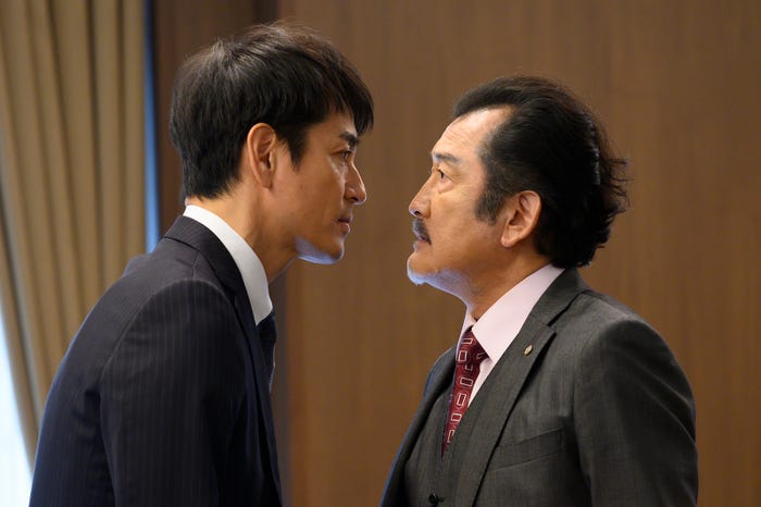 沢村一樹、吉田鋼太郎 (C)2019「劇場版おっさんずラブ」製作委員会