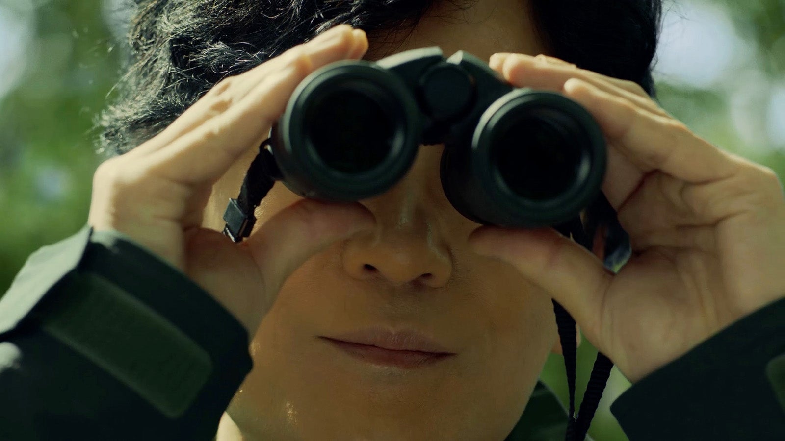 稲垣吾郎／新CM「素晴らしい過去になろう 愛鳥活動 2024」篇より（提供写真）