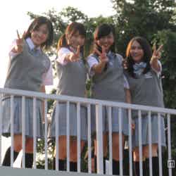 CM 撮影時の様子（左から）仲川遥香、高城亜樹、シャニア、メロディー（C）JKT48 project