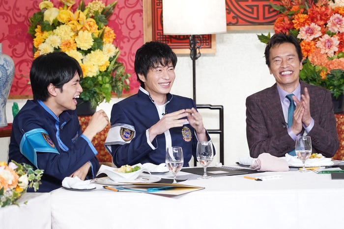 中島健人、田中圭、遠藤憲一(C)日本テレビ