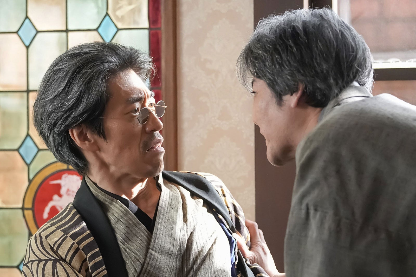 夙川アトム、岡部たかし「ばけばけ」第98話（C）NHK