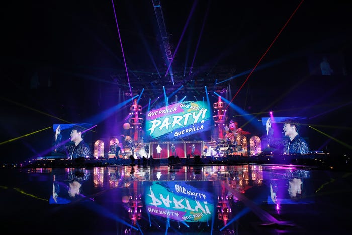 EXO-CBX※写真はさいたまスーパーアリーナ公演(提供写真)