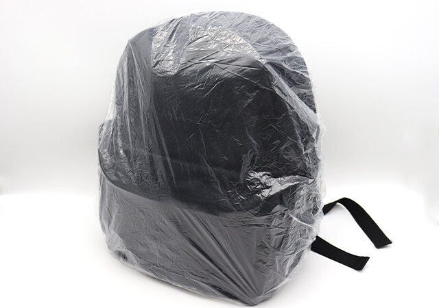 ダイソーのレインバッグカバー