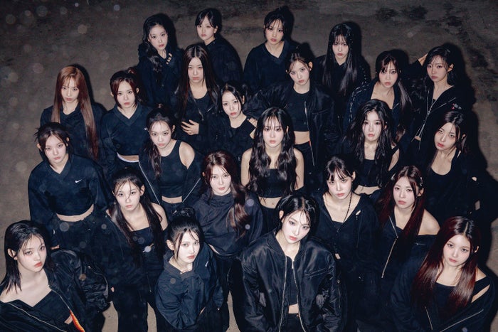 “異例の24人組韓国ガールズグループ”tripleS、日本デビュー発表 日本公式SNSも開設「本当にお待たせしました」【メンバーコメント】