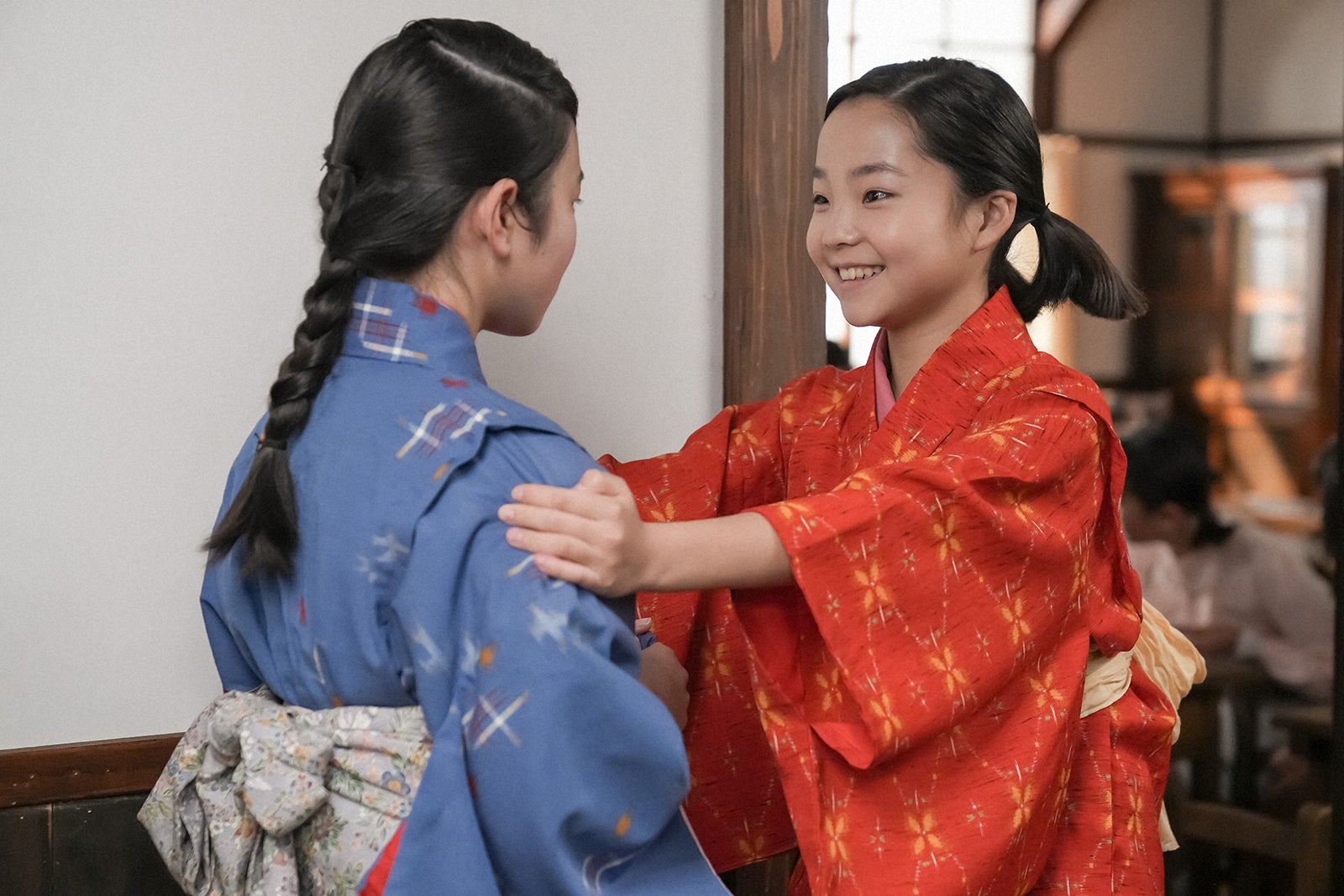 清水胡桃、澤井梨丘「ブギウギ」第2話（C）NHK