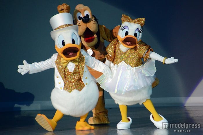 ドナルド&デイジーも登場