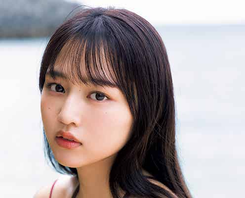 鎮目のどか、美谷間くっきり大人セクシーなビキニ姿披露