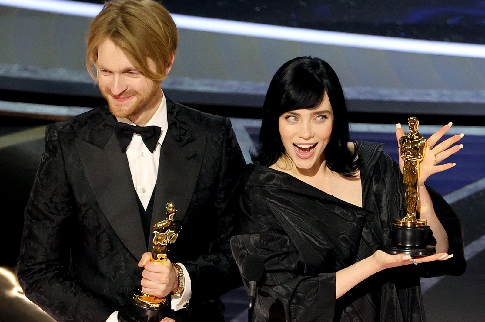 ビリー・アイリッシュ、21世紀生まれ初のオスカー受賞者に＜第94回アカデミー賞＞