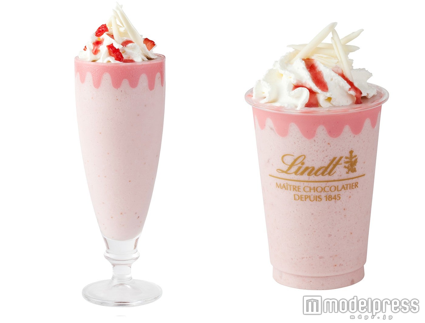 リンツ ホワイトチョコレートストロベリーアイスドリンク ホイップクリーム添え（左から）イートイン仕様、テイクアウト仕様